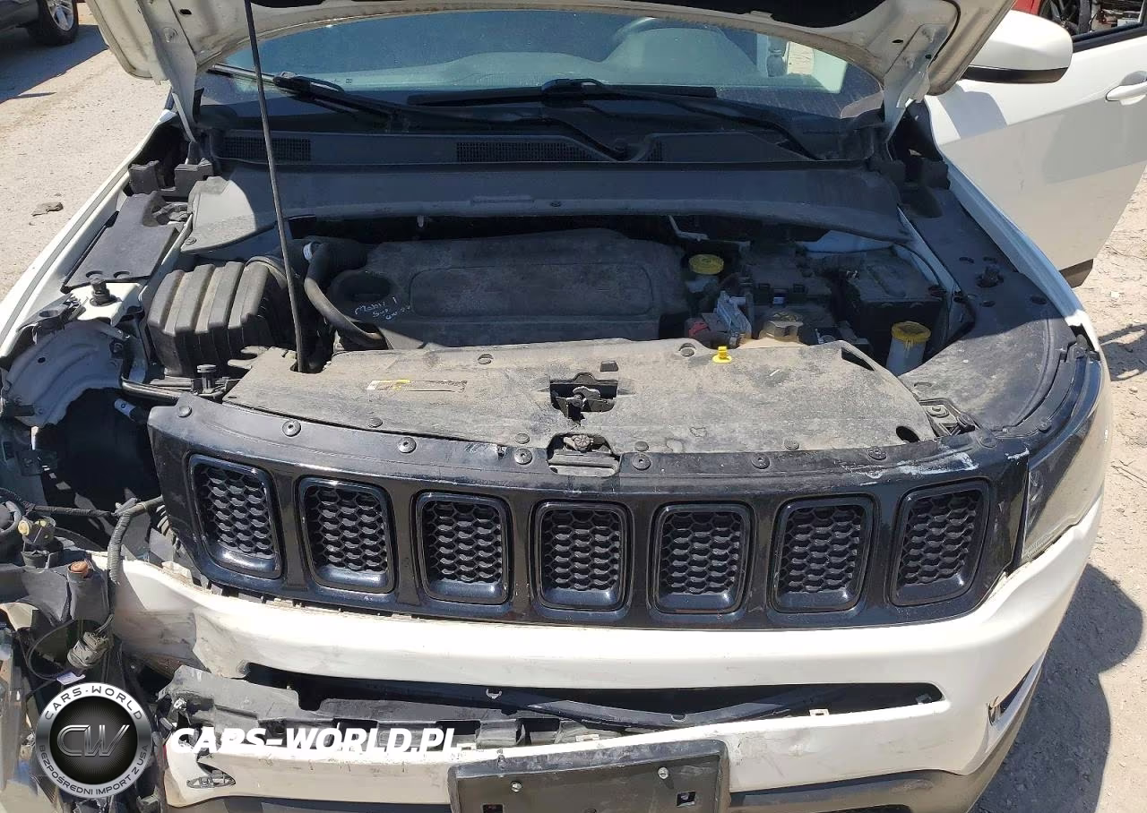 2018 Jeep Compass Latitude VIN:3C4NJDBB7JT315083 - 12