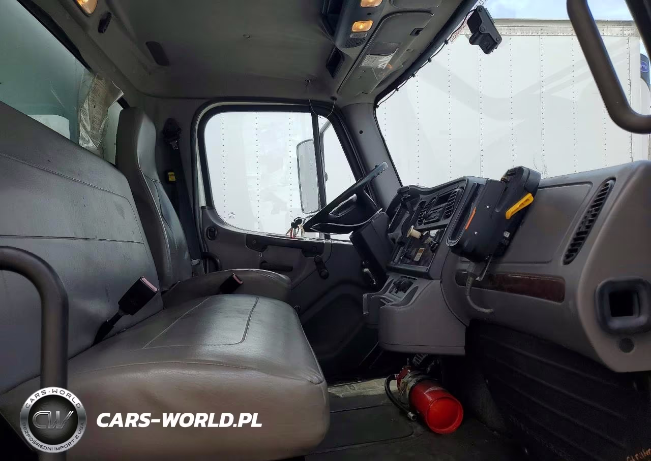 2012 Freightliner Business Class M2 Box Truck VIN:1FVACWDT2CDBH4087 - 5