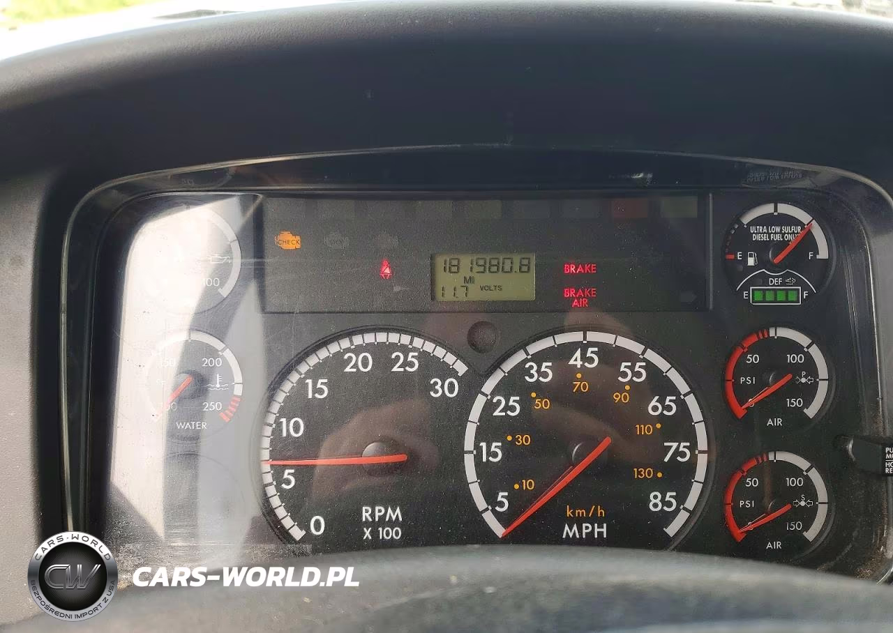 2012 Freightliner Business Class M2 Box Truck VIN:1FVACWDT2CDBH4087 - 8