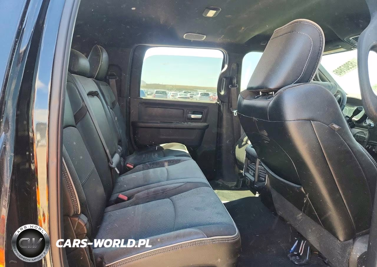 2024 Ram 2500 Laramie Crew Cab 4X4 6'4 Box VIN:3C6UR5NL5RG190093 - 10