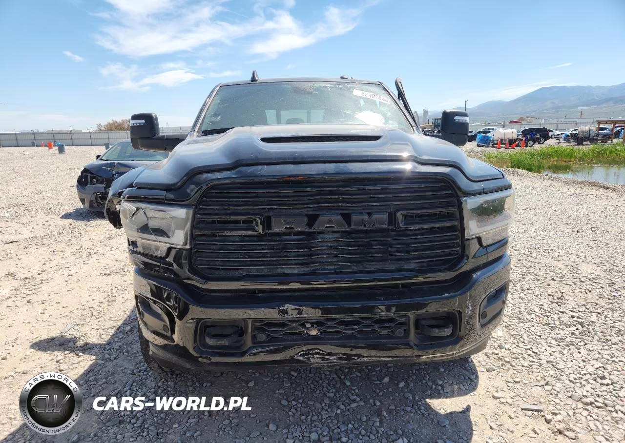 2024 Ram 2500 Laramie Crew Cab 4X4 6'4 Box VIN:3C6UR5NL5RG190093 - 5