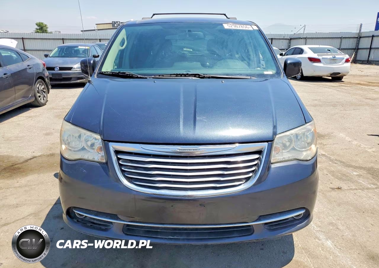2014 Chrysler Town & Country Touring VIN:2C4RC1BG3ER444095 - 5