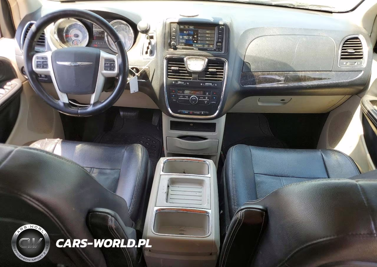 2014 Chrysler Town & Country Touring VIN:2C4RC1BG3ER444095 - 8