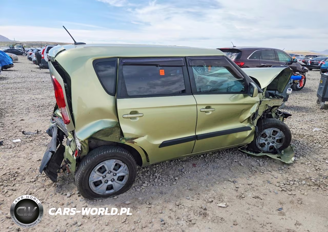 2013 Kia Soul Base VIN:KNDJT2A51D7600895 - 3
