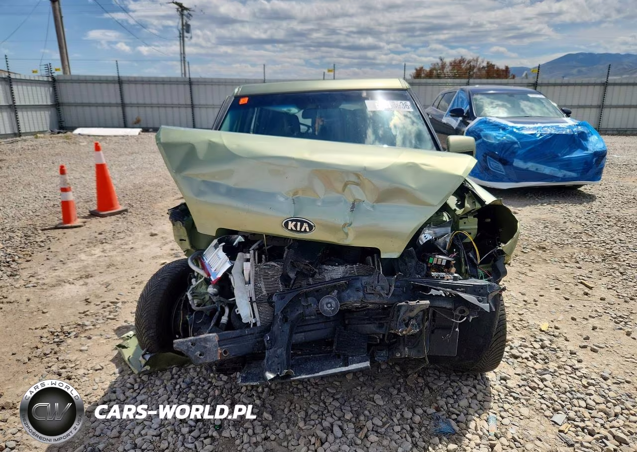 2013 Kia Soul Base VIN:KNDJT2A51D7600895 - 5