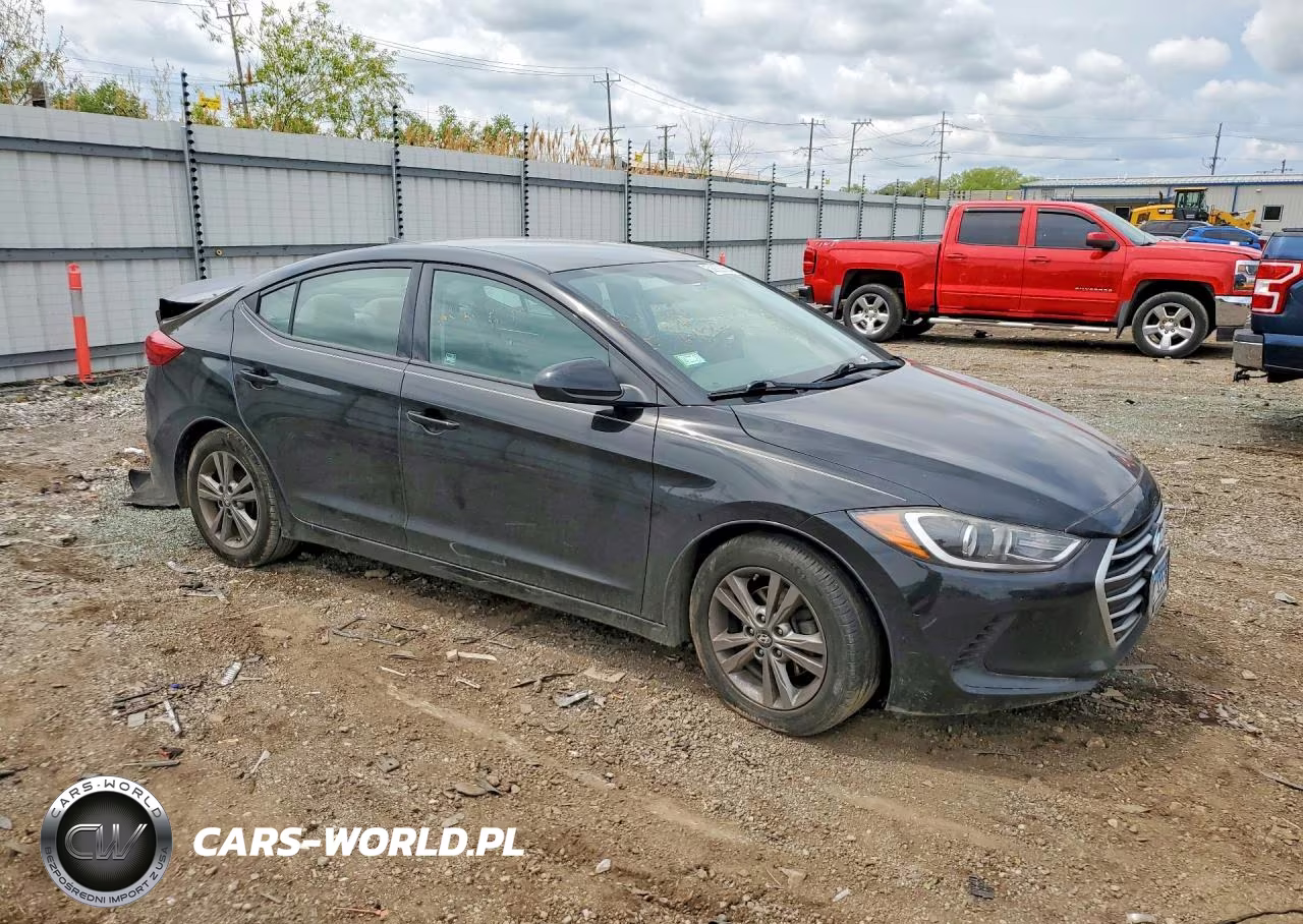 2017 Hyundai Elantra Se VIN:5NPD84LF4HH103860 - 4