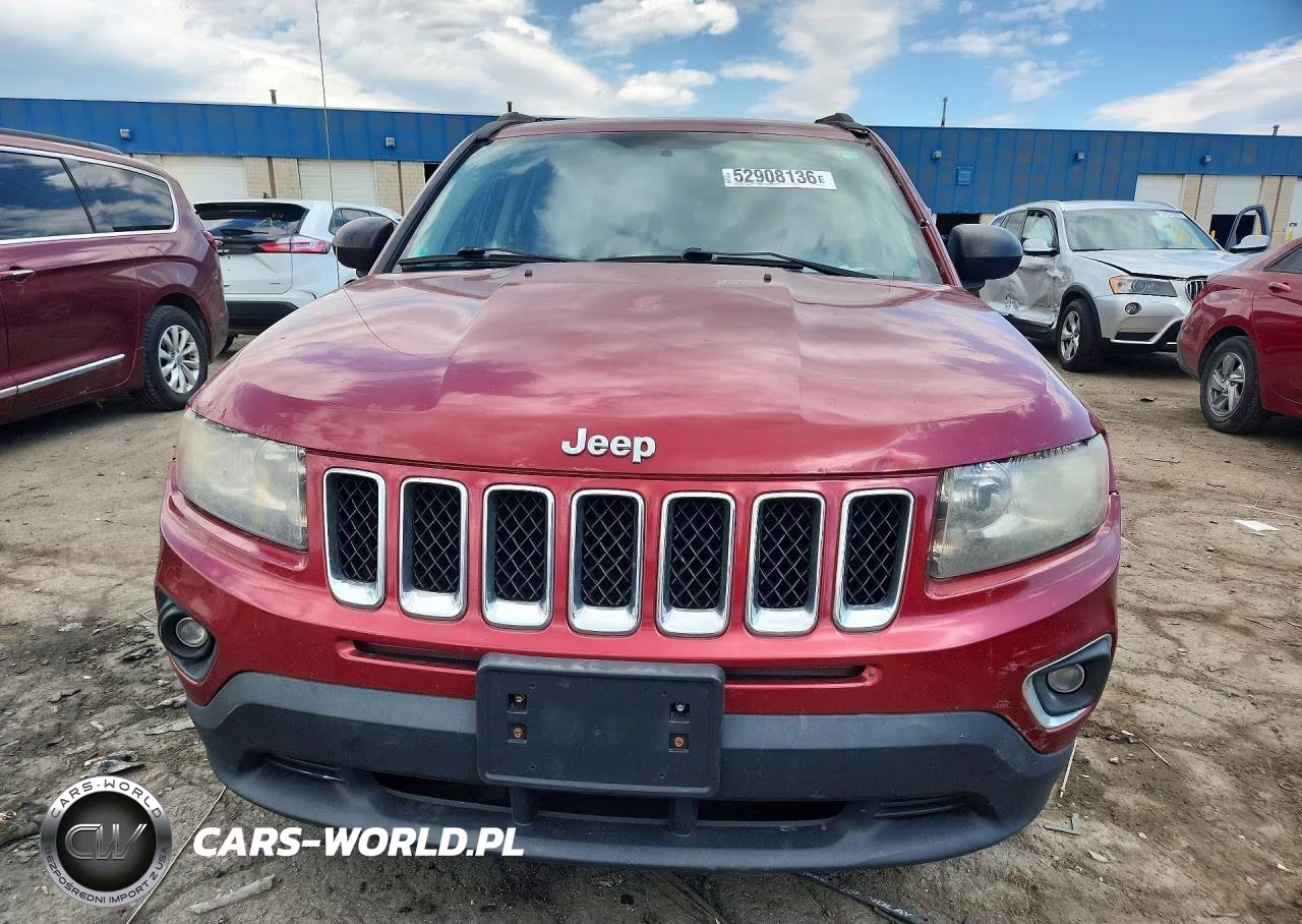 2014 Jeep Compass Sport VIN:1C4NJCBA8ED843857 - 5