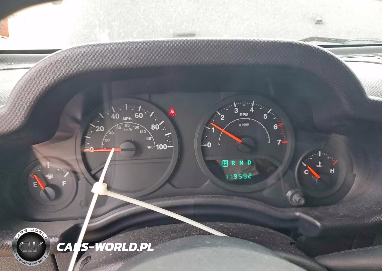 2009 Jeep Wrangler X VIN:1J4FA24189L785962 - 9