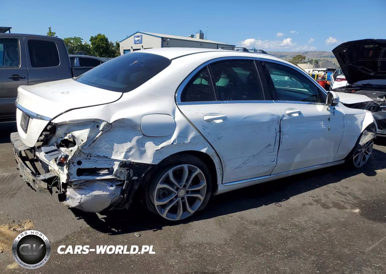 2017 Mercedes-Benz C 300 VIN:55SWF4JB7HU203558 - 3