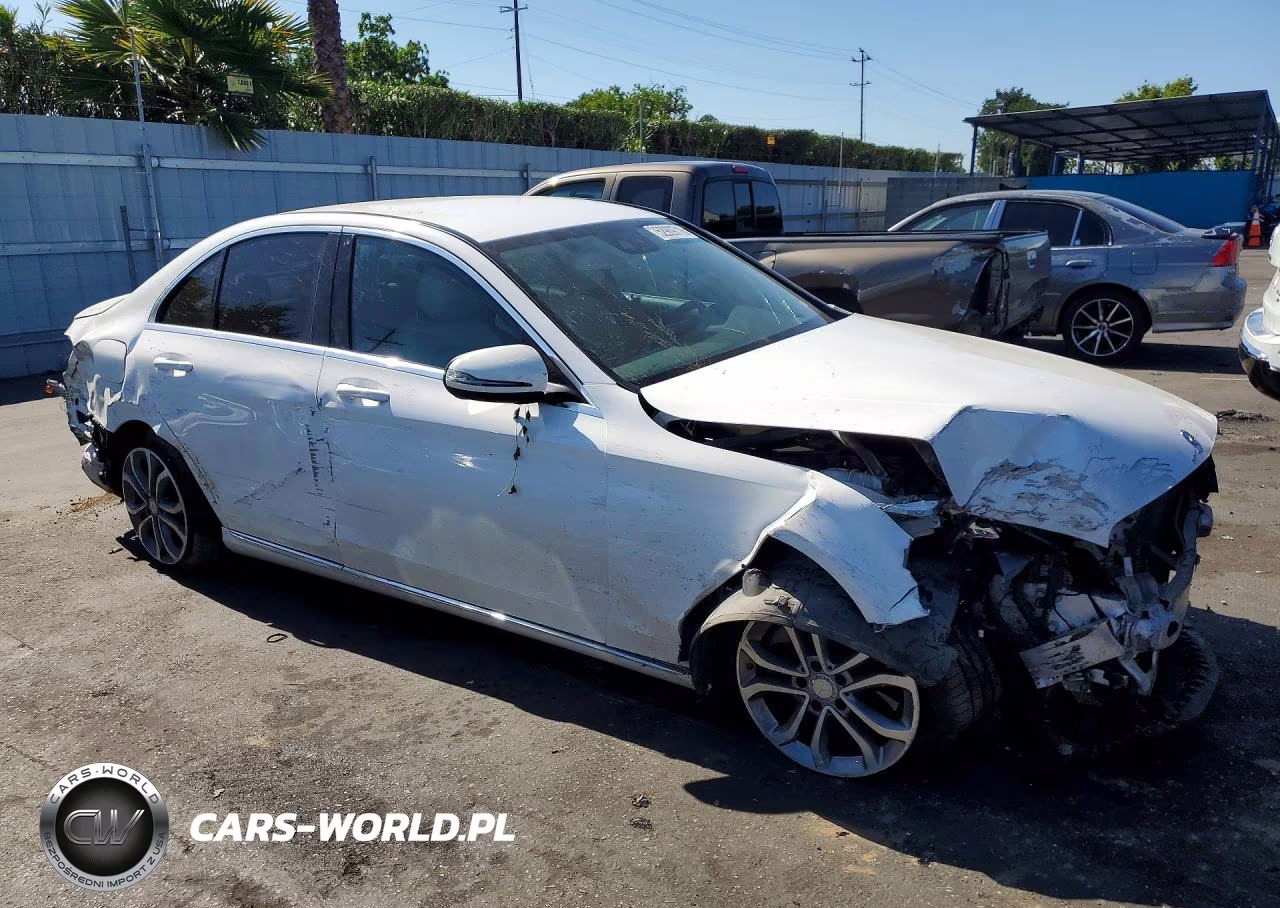 2017 Mercedes-Benz C 300 VIN:55SWF4JB7HU203558 - 4