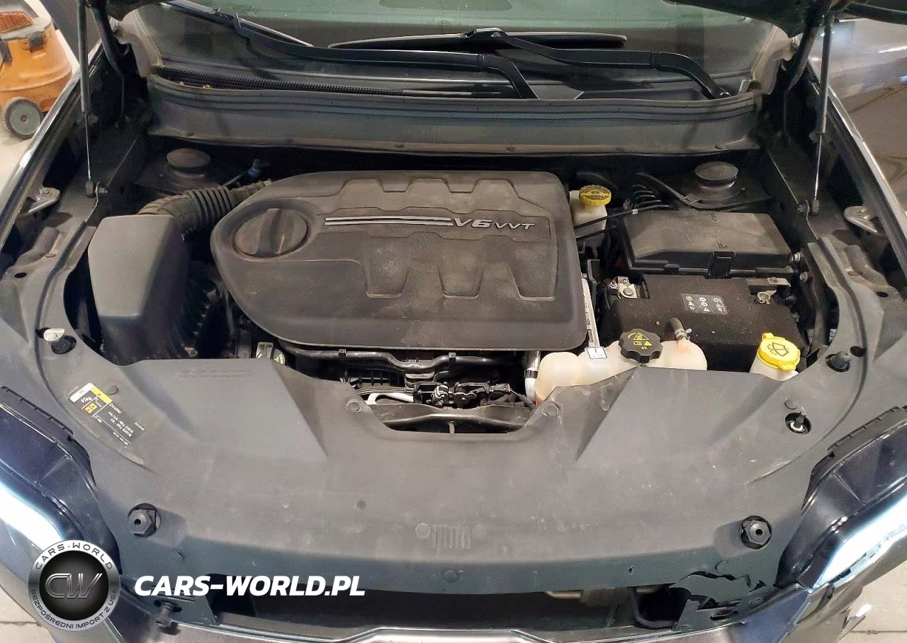 2019 Jeep Cherokee Latitude Plus VIN:1C4PJMLX0KD299299 - 12