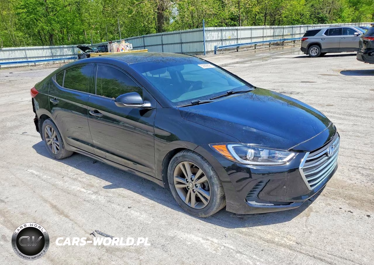 2018 Hyundai Elantra Sel VIN:5NPD84LF4JH236589 - 4