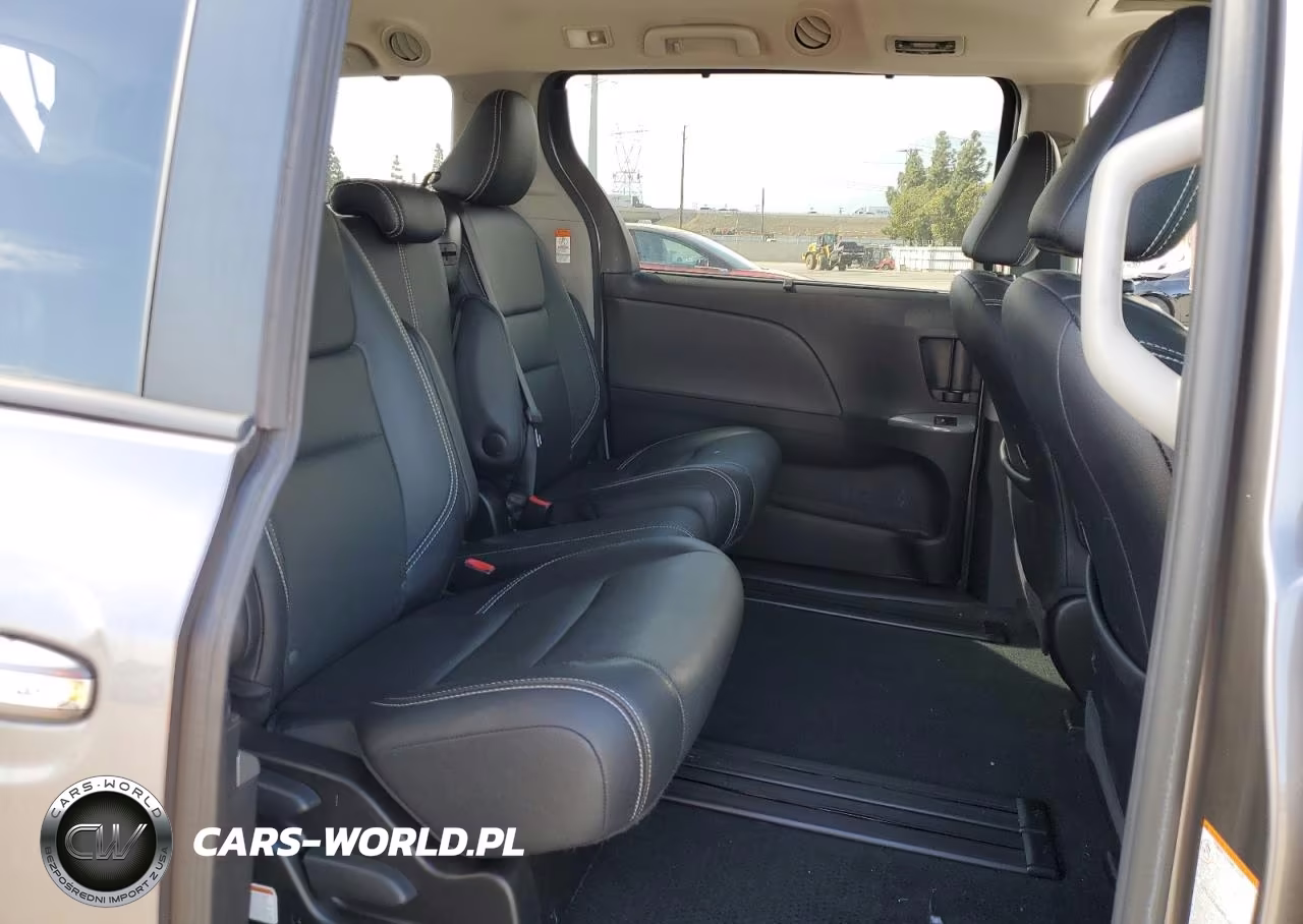 2016 Toyota Sienna Se VIN:5TDXK3DC6GS741842 - 11