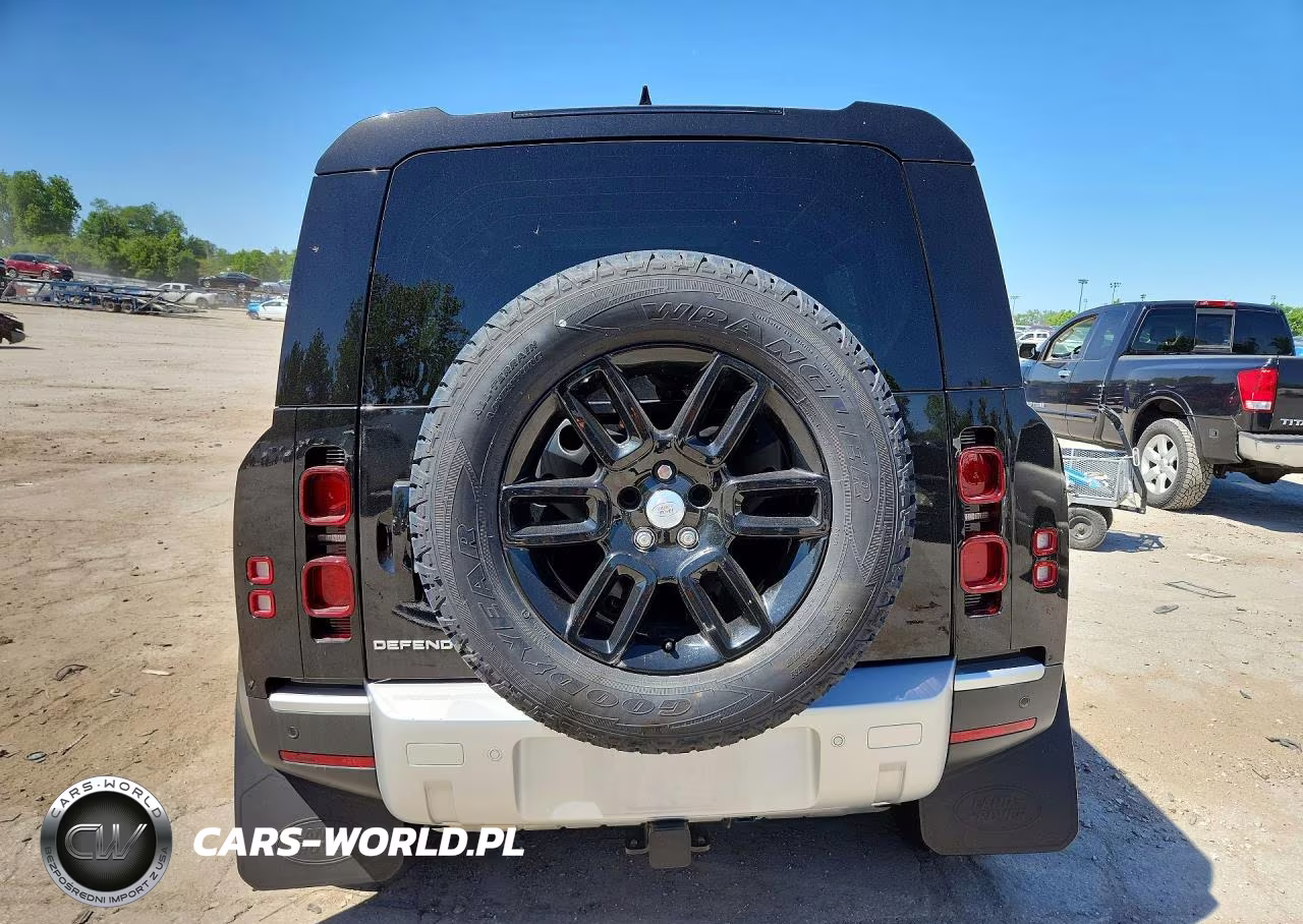 2025 Land Rover Defender 110 S VIN:SALEJ7EX4S2403738 - 6