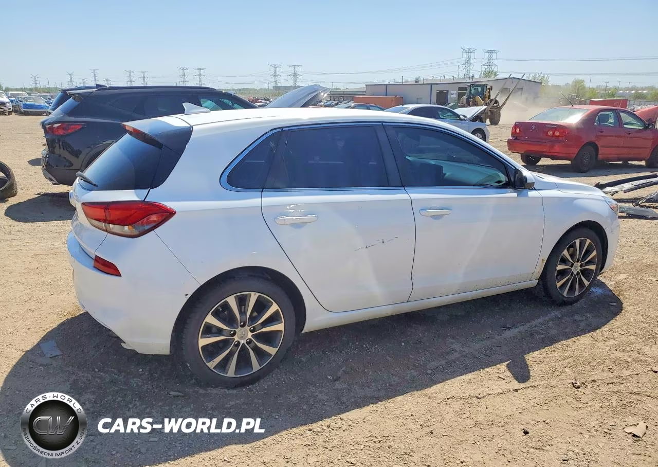 2019 Hyundai Elantra Gt Base VIN:KMHH35LE0KU094970 - 3
