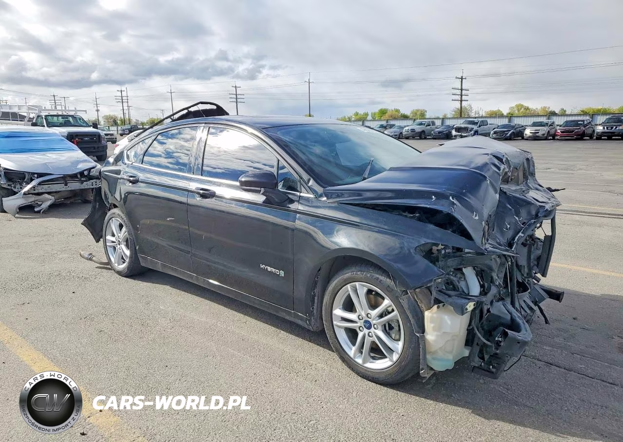 2018 Ford Fusion Se Hybrid VIN:3FA6P0LU5JR131971 - 4