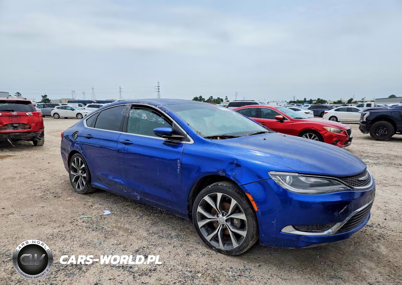 2016 Chrysler 200 Limited VIN:1C3CCCAB5GN107598 - 4