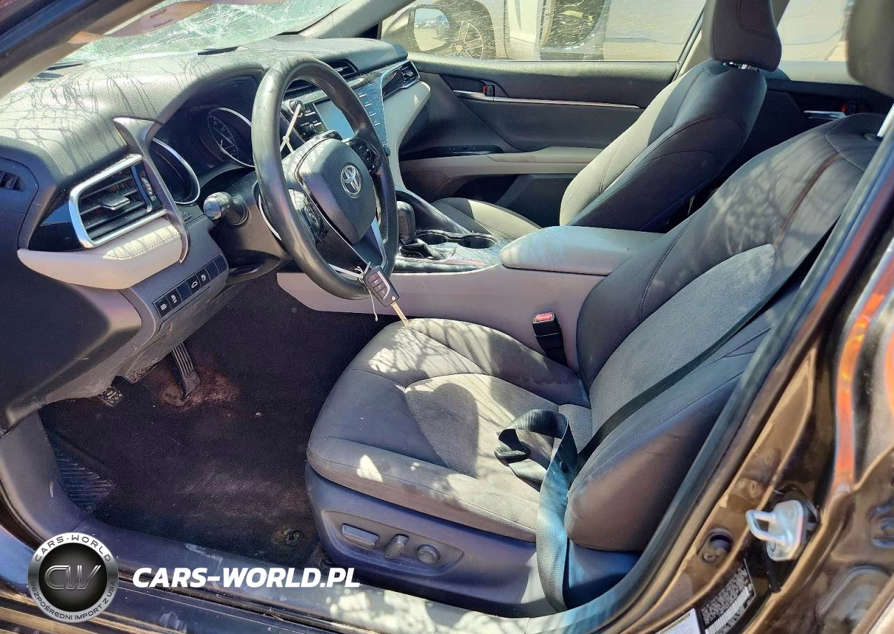 2018 Toyota Camry Le VIN:JTNB11HK2J3005956 - 7