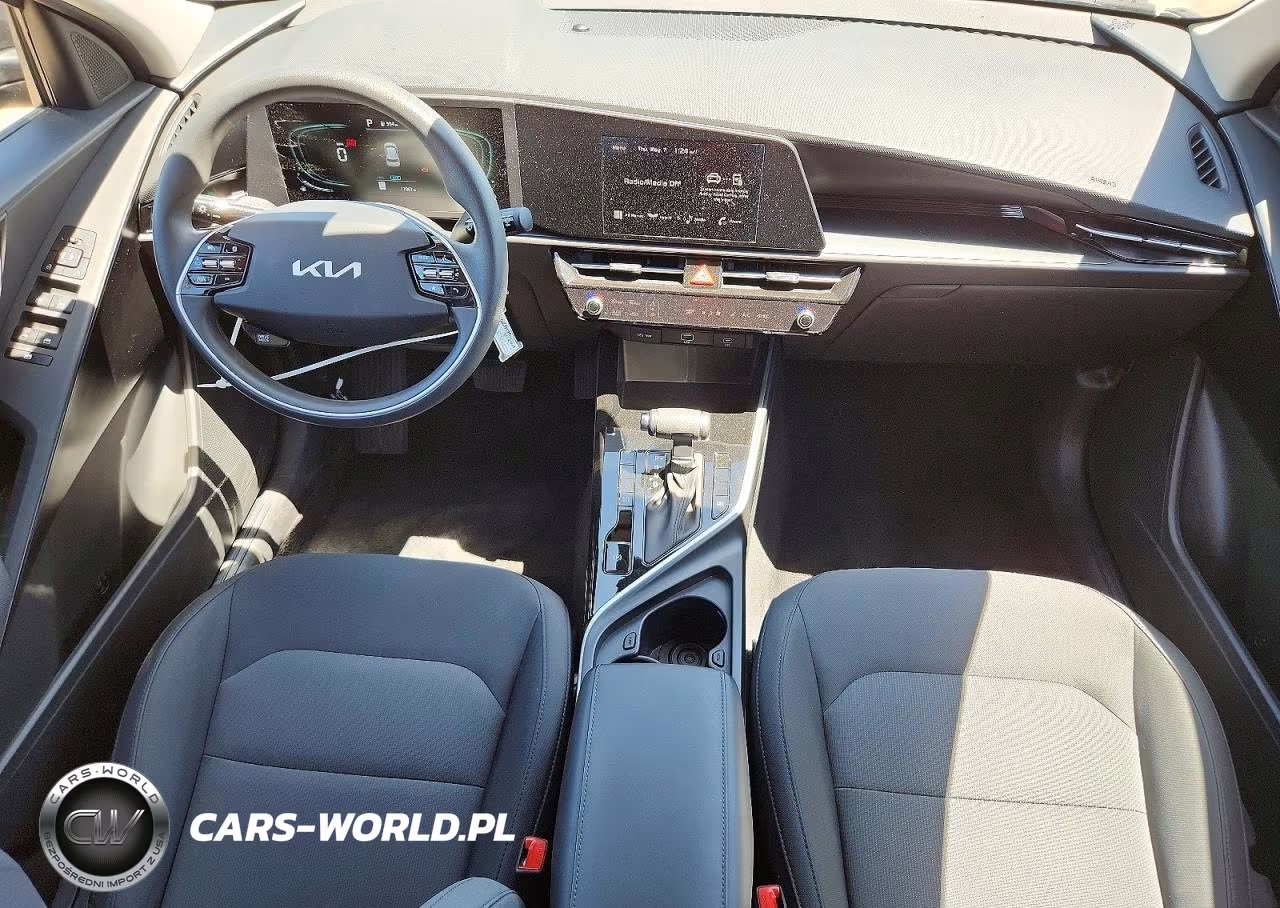 2026 Kia Niro Lx VIN:KNDCP3LE3T5319448 - 8