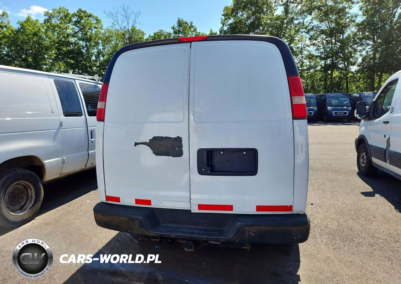 2015 Chevrolet Express G2500 VIN:1GCWGFCF8F1161093 - 6