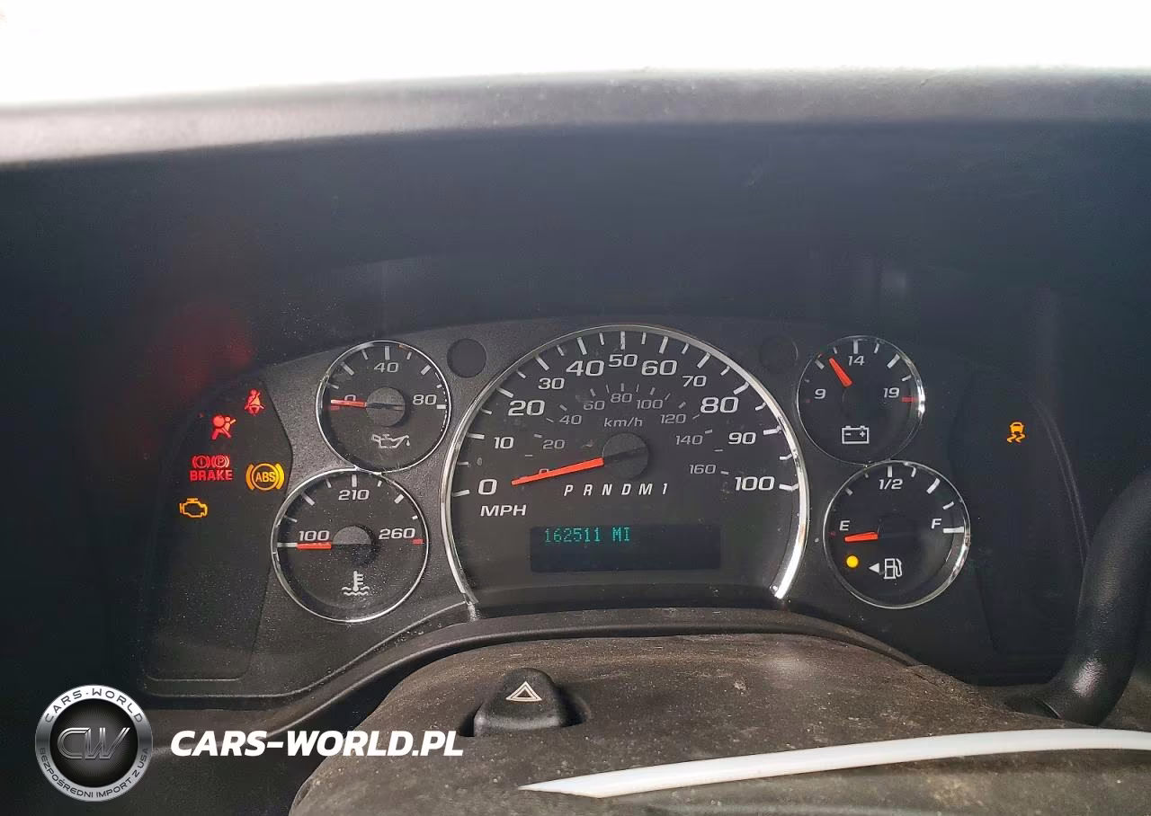2015 Chevrolet Express G2500 VIN:1GCWGFCF8F1161093 - 9