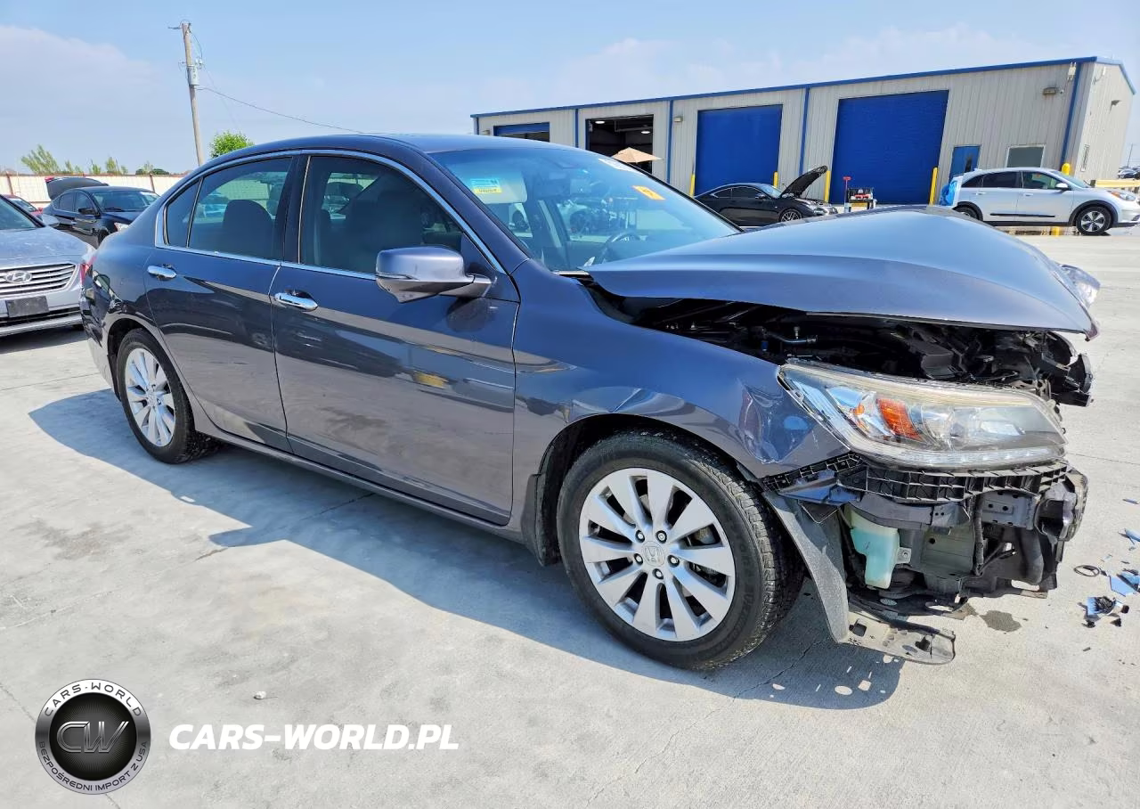 2013 Honda Accord Touring VIN:1HGCR3F91DA026604 - 4