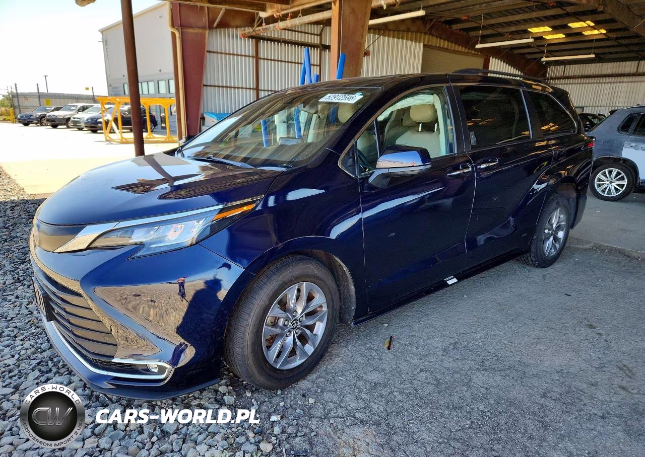 2022 Toyota Sienna Xle – zdjęcie 1 z 13