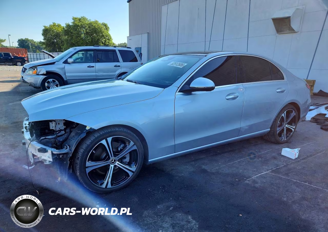 2024 Mercedes-Benz C 300 – zdjęcie 1 z 13