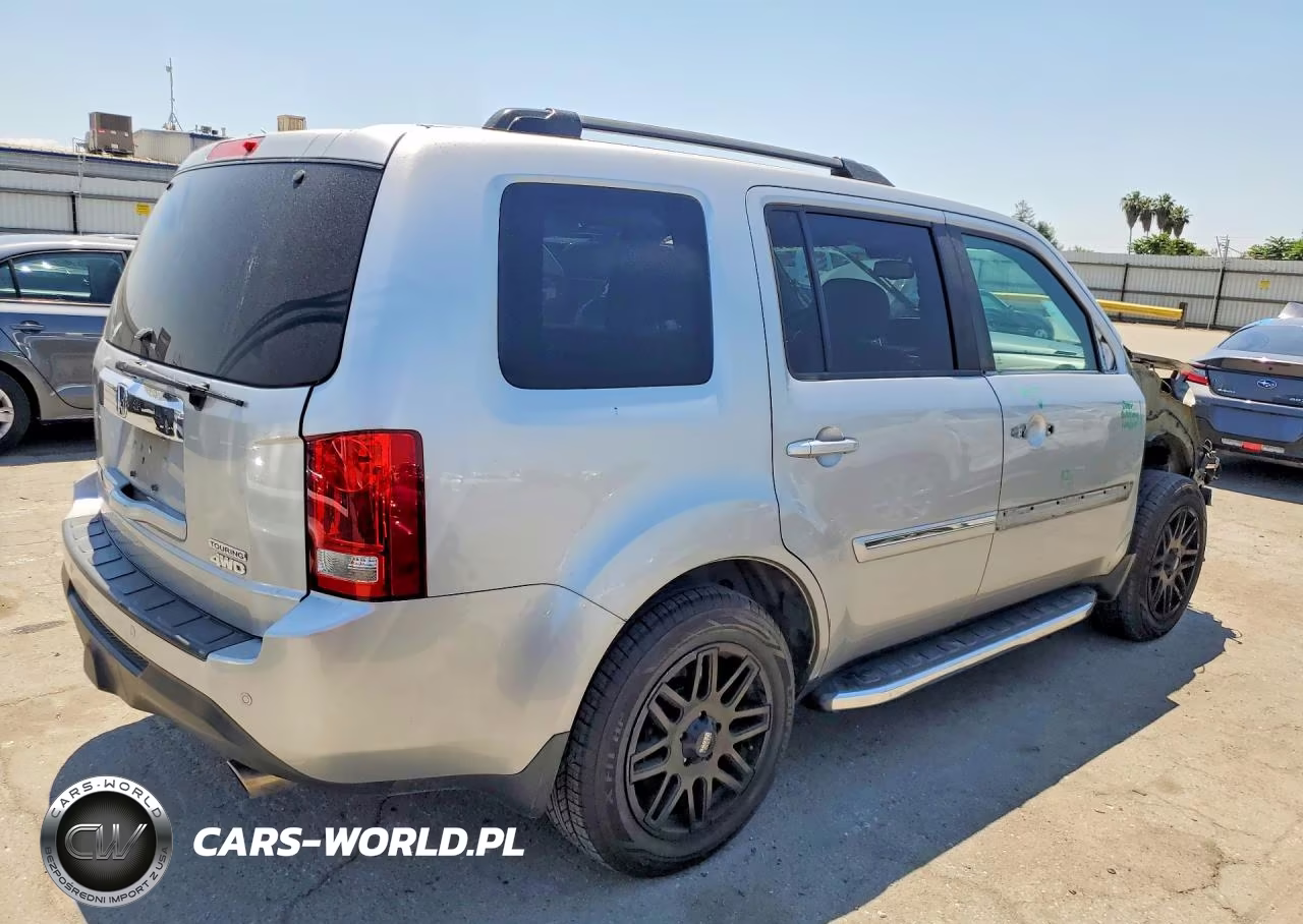 2014 Honda Pilot Touring VIN:5FNYF4H95EB050459 - 3