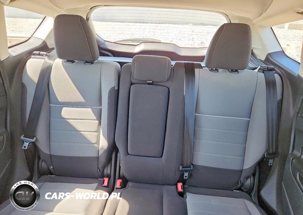 2013 Ford C-Max Se VIN:1FADP5AUXDL555818 - 10