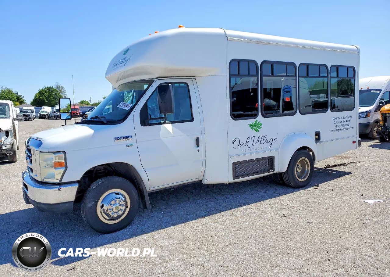 2009 Ford Econoline E350 Super Duty Cutaway Van