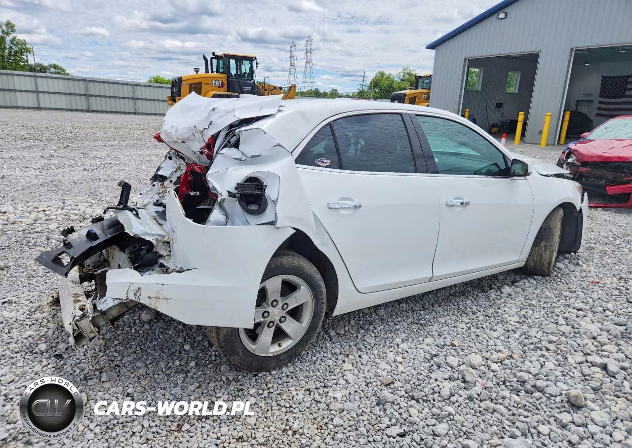 2015 Chevrolet Malibu 1Lt VIN:1G11C5SL0FF240857 - 3