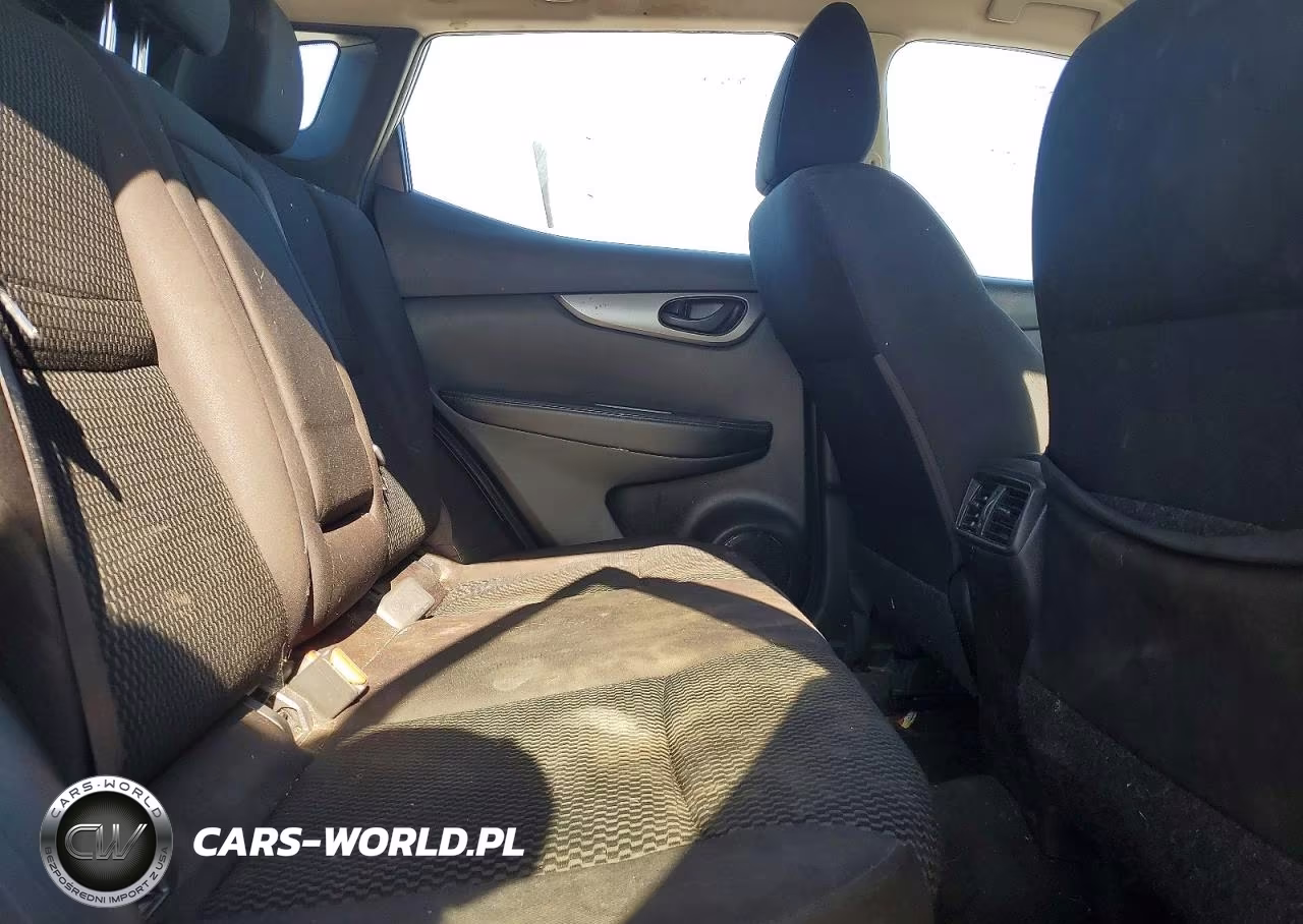 2018 Nissan Rogue Sport S VIN:JN1BJ1CR8JW259150 - 11