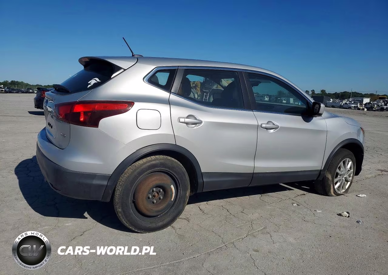 2018 Nissan Rogue Sport S VIN:JN1BJ1CR8JW259150 - 3