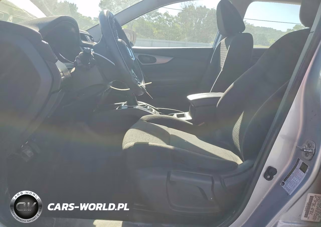 2018 Nissan Rogue Sport S VIN:JN1BJ1CR8JW259150 - 7