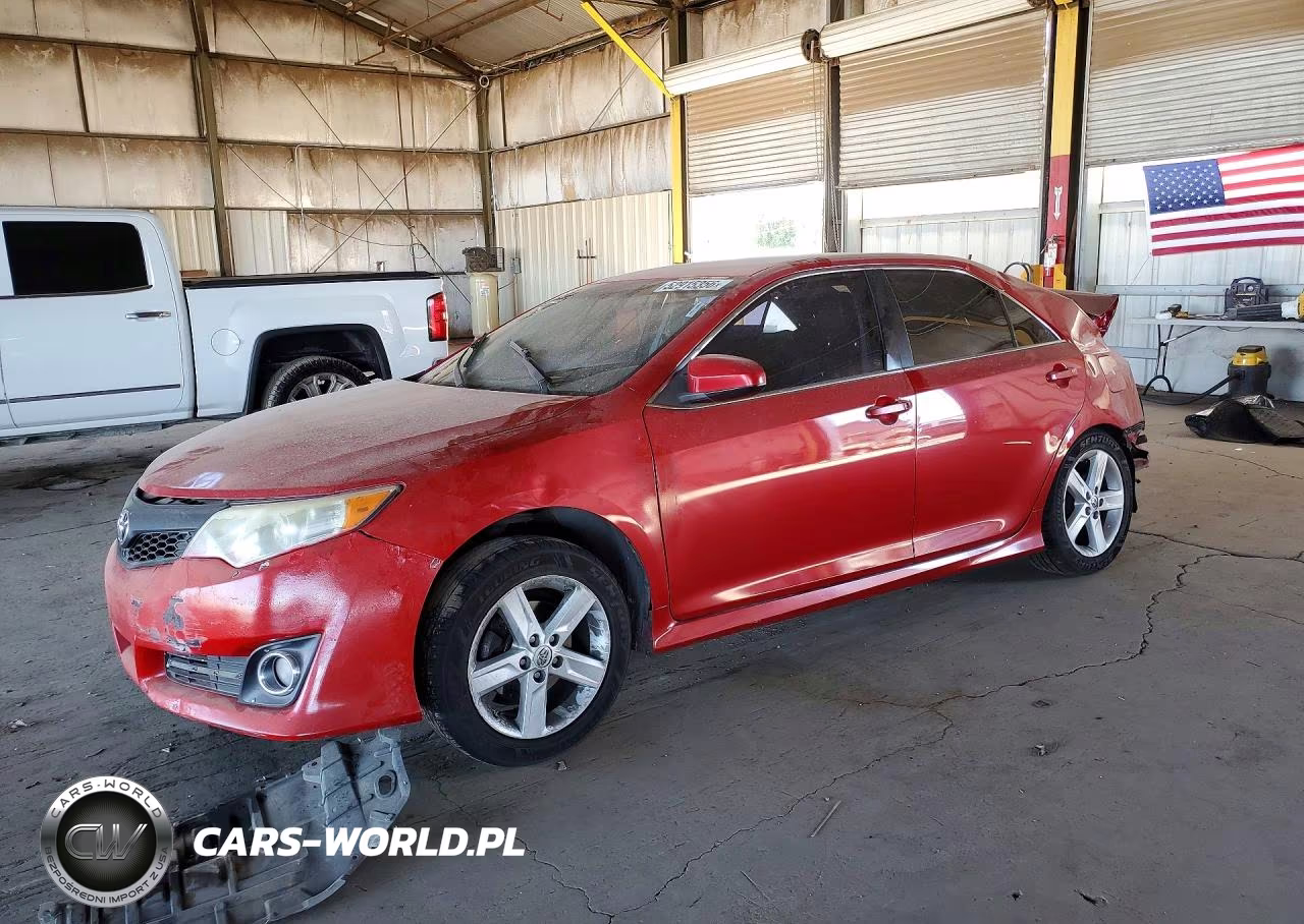 2014 Toyota Camry Se – zdjęcie 1 z 12