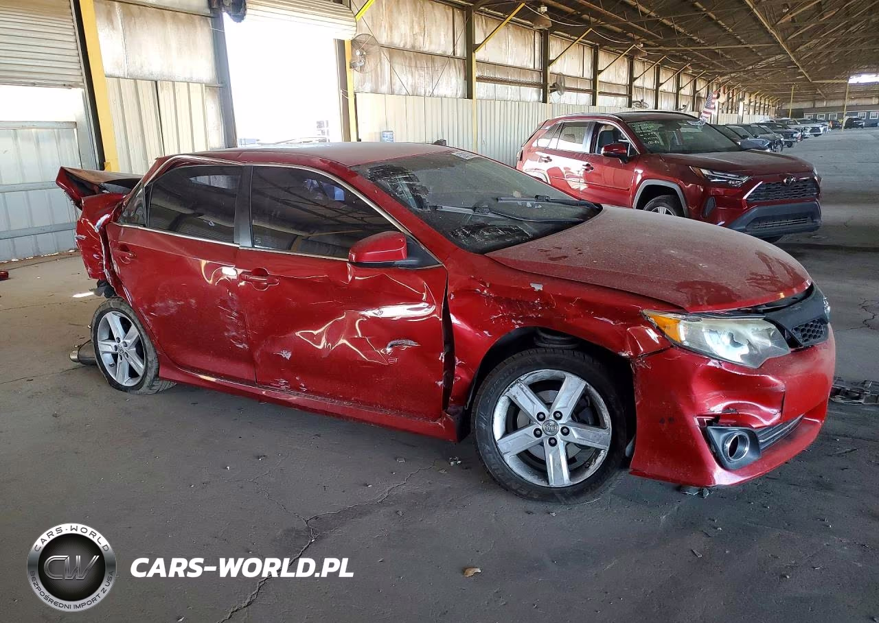 2014 Toyota Camry Se VIN:4T1BF1FK6EU805566 - 4