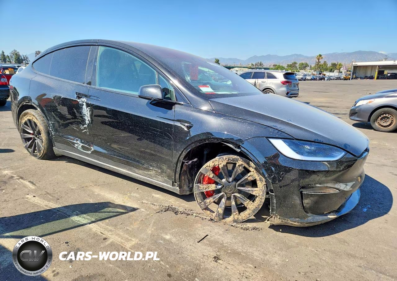 2025 Tesla Model X VIN:7SAXCBE67SF468104 - 4