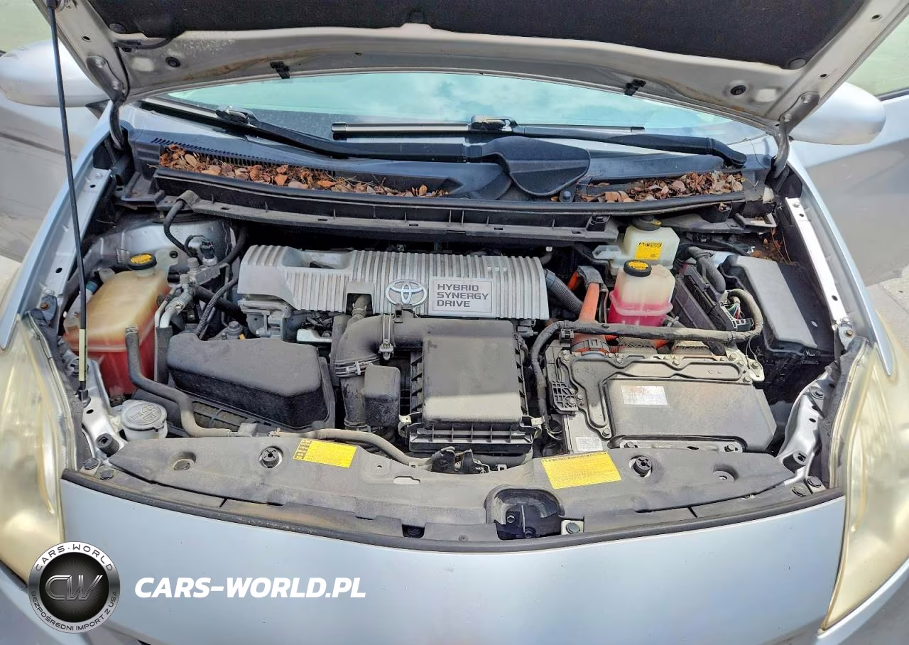 2013 Toyota Prius Two VIN:JTDKN3DU7D1628999 - 11