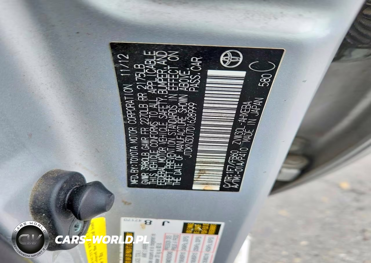 2013 Toyota Prius Two VIN:JTDKN3DU7D1628999 - 12