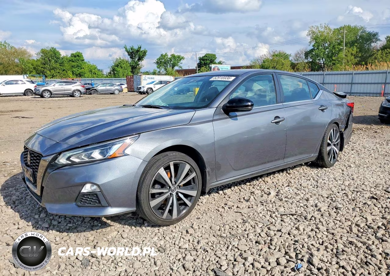 2021 Nissan Altima – zdjęcie 1 z 12