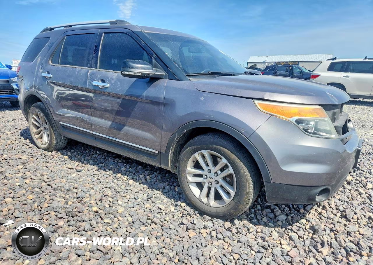 2013 Ford Explorer Xlt VIN:1FM5K7D81DGC18921 - 4