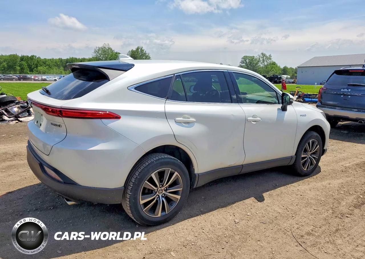 2021 Toyota Venza Le VIN:JTEAAAAH2MJ010813 - 3