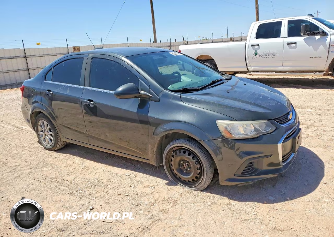 2017 Chevrolet Sonic Lt VIN:1G1JD5SG8H4141671 - 4
