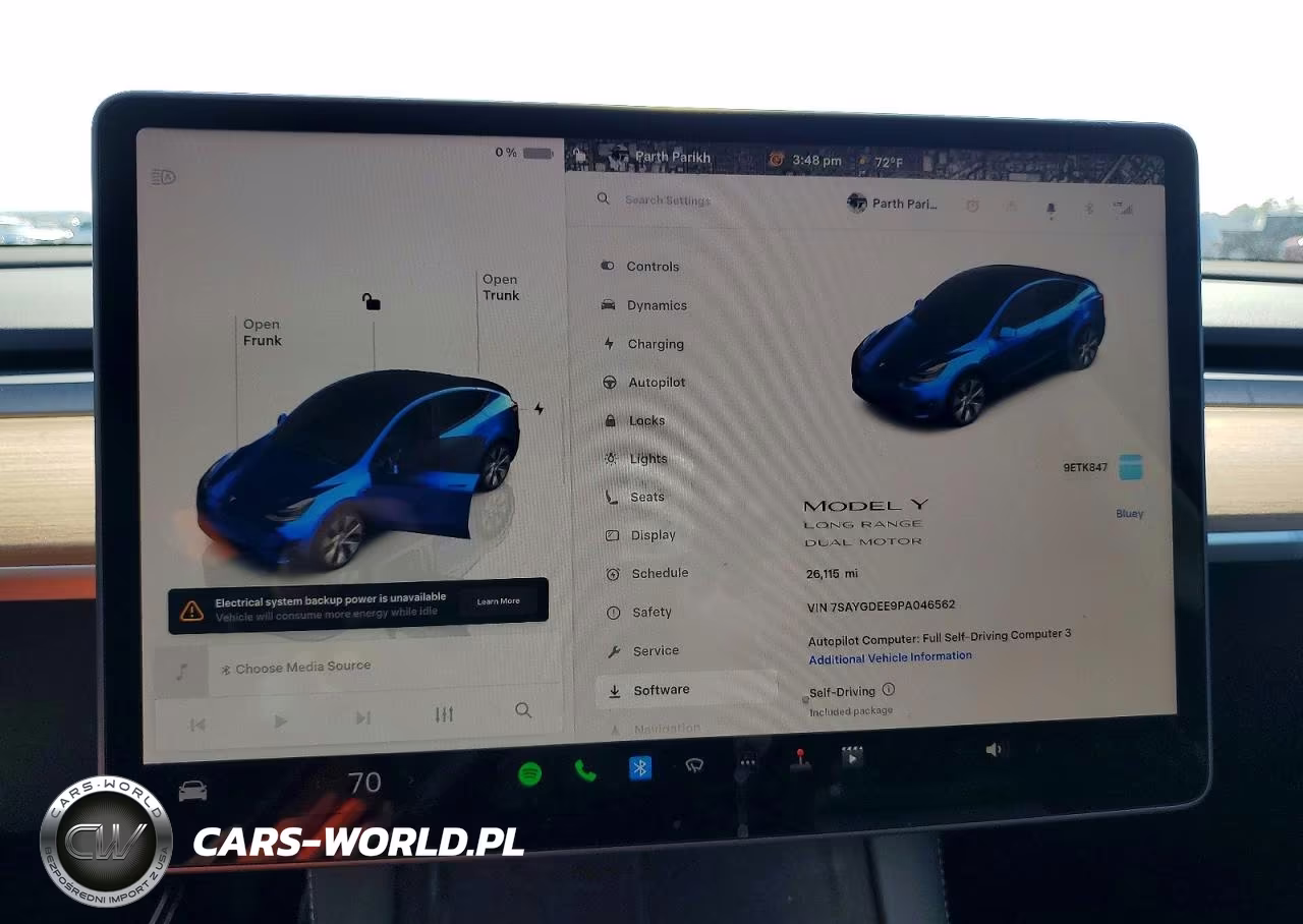 2023 Tesla Model Y VIN:7SAYGDEE9PA046562 - 9