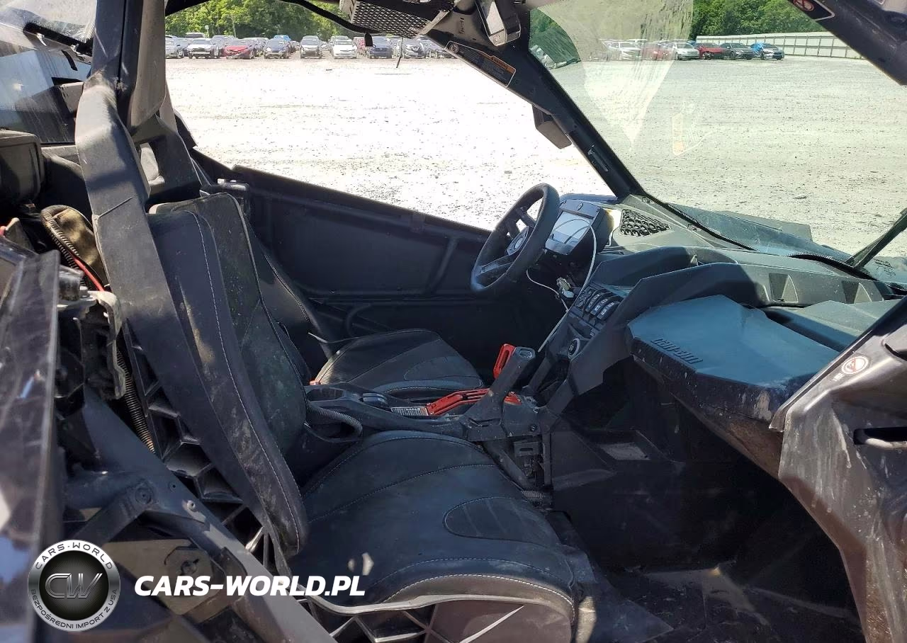 2025 Can-Am Maverick X3 Utility Vehicle VIN:3JBVXAV43SE001269 - 5