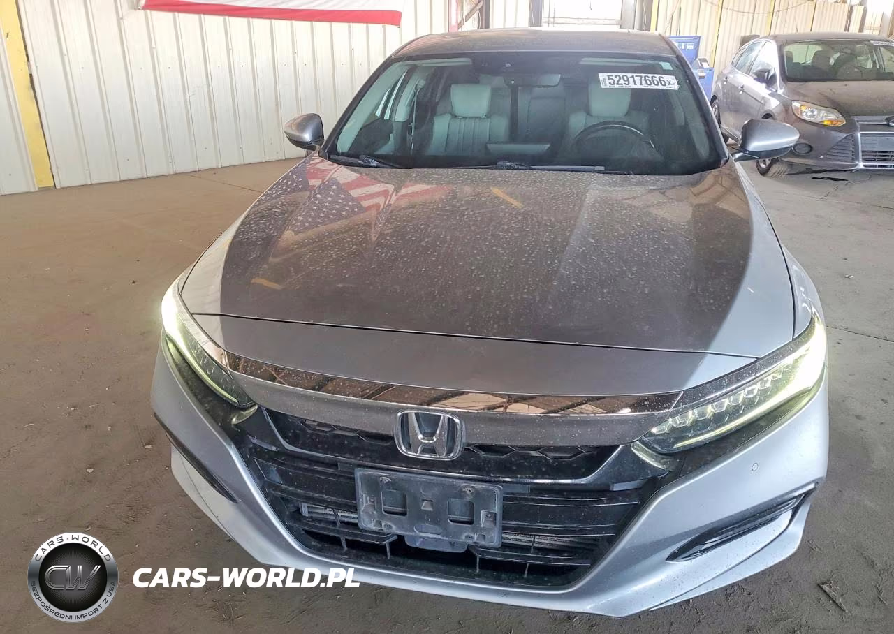 2018 Honda Accord Touring VIN:1HGCV1F90JA069441 - 5