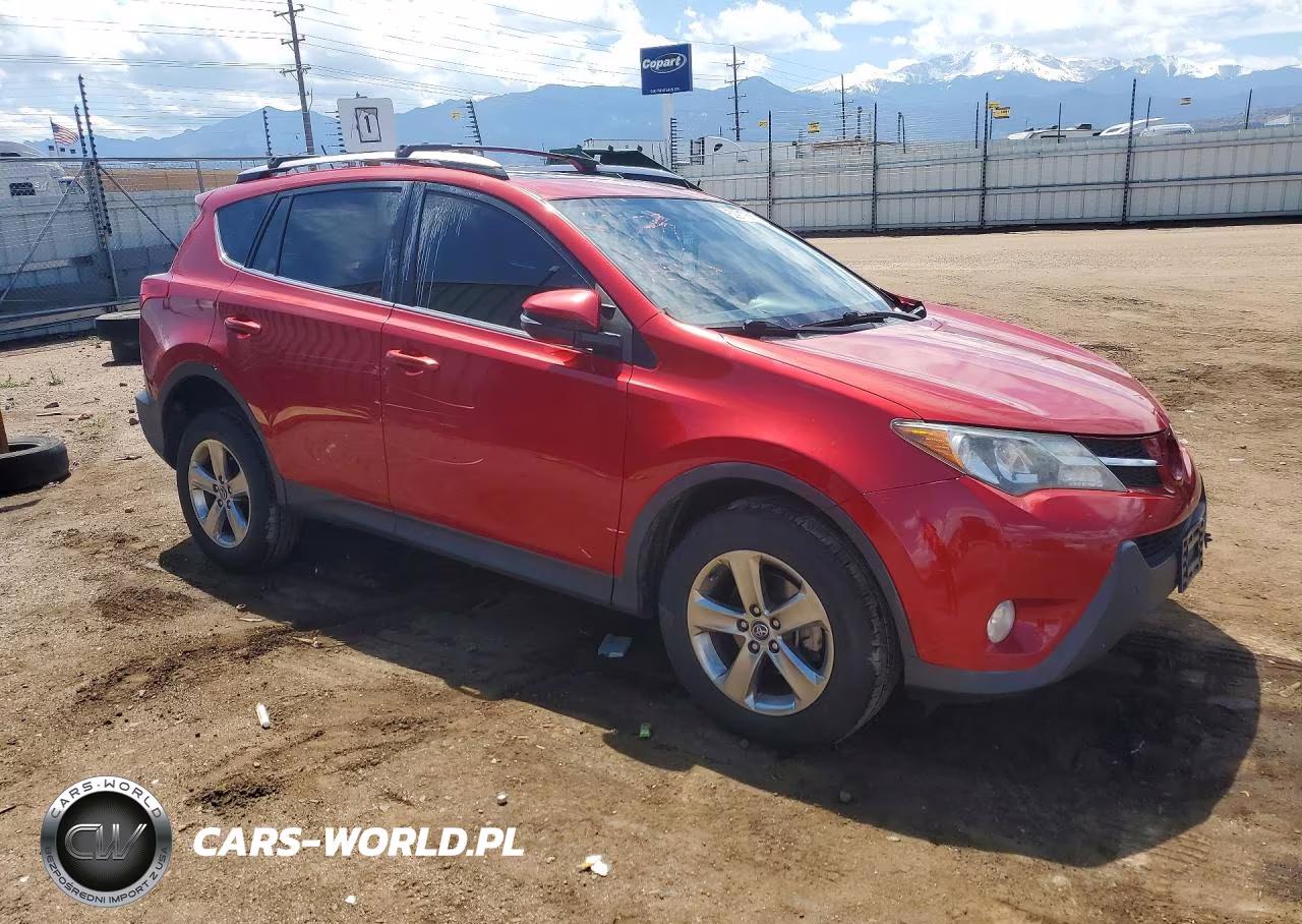 2015 Toyota Rav4 Xle VIN:JTMRFREV5FD144594 - 4
