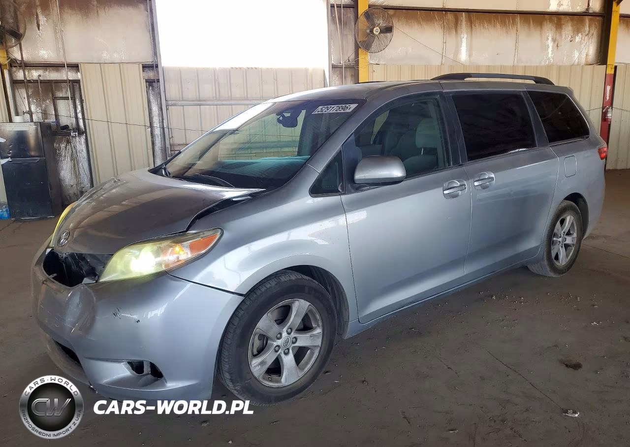 2016 Toyota Sienna Le