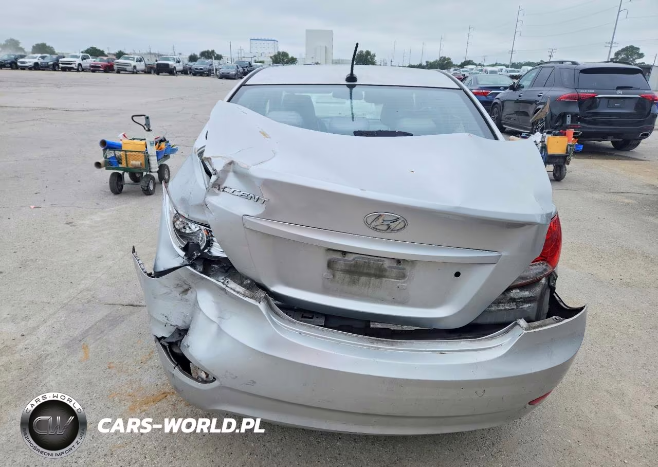 2013 Hyundai Accent Gls VIN:KMHCT4AE0DU523230 - 6